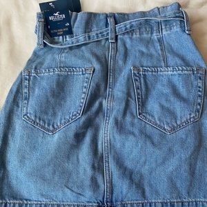 Hollister Ultra High Rise Skirt